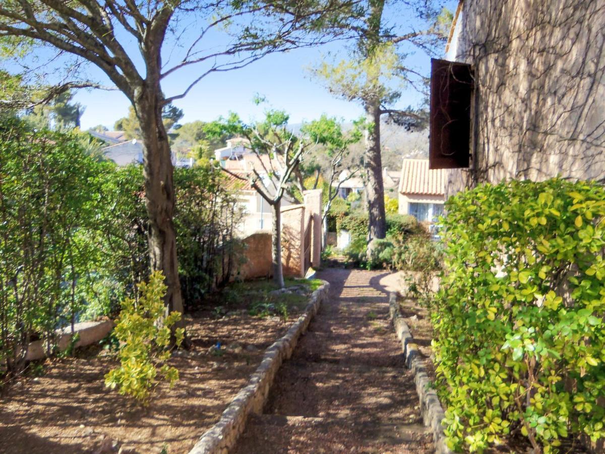 Villa Avec Piscine A Saint-Raphael Et Vue Sur La Montagne Ngoại thất bức ảnh